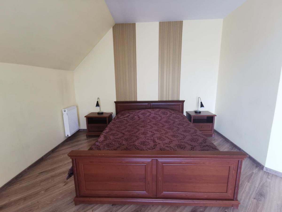 Hotel Zieliniec 2*